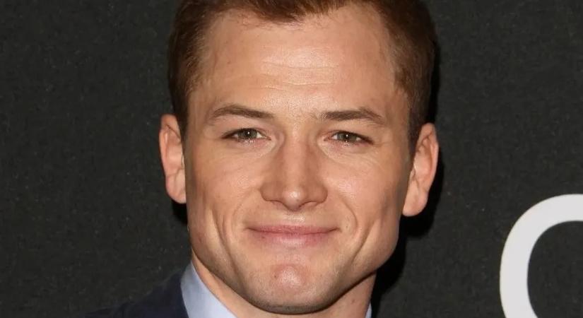 Lebukott: Ezzel a szemtelenül gyönyörű szépséggel kapták lencsevégre a hollywoodi sztárt