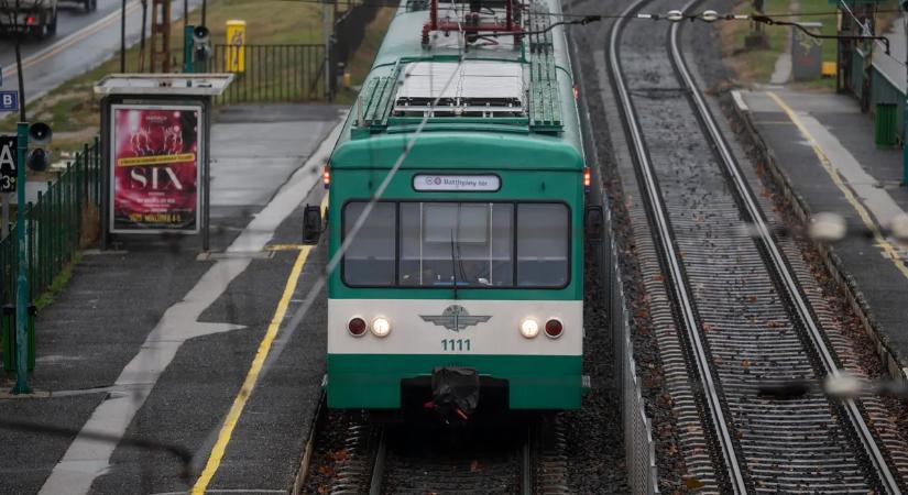 Telefonját nyomkodó gyereket gázolt el a szentendrei HÉV