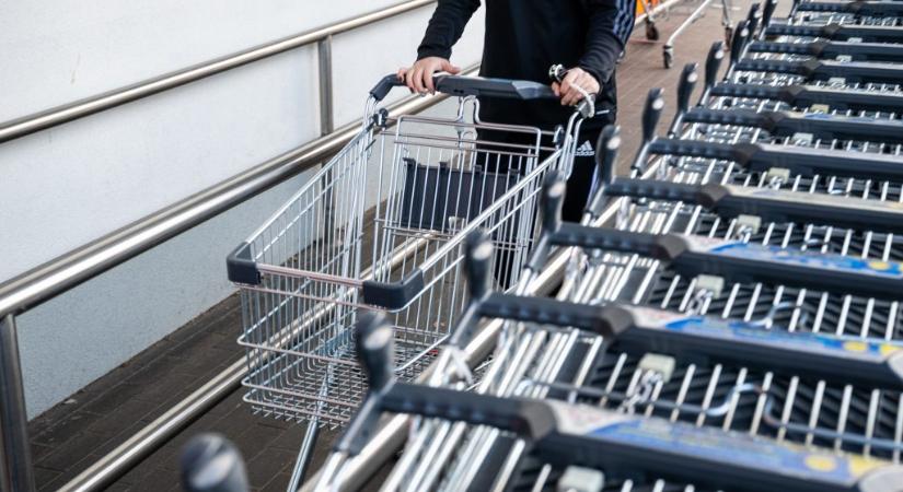 Háromnapos boltzár érkezik: Így lesznek nyitva az üzletek a húsvéti hosszú hétvégén
