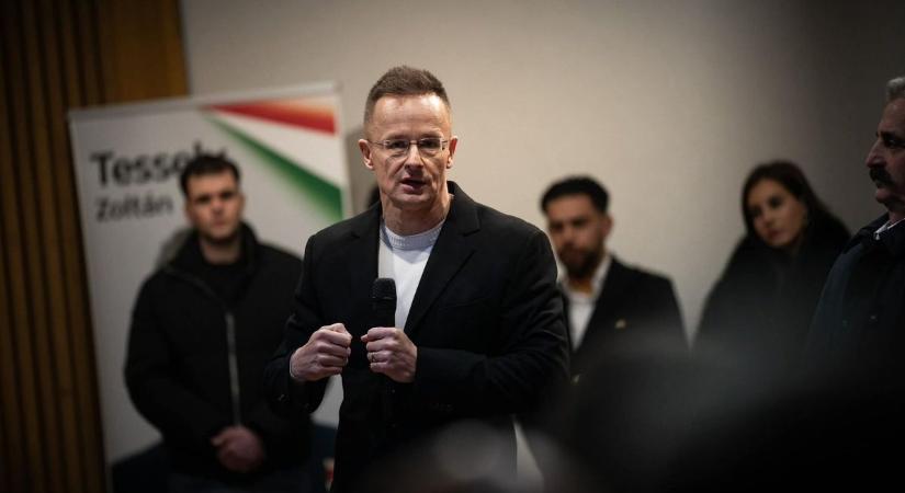 Szijjártó Péter figyelmeztetett: a Tisza végzetes lépésre készül – háromszorosára növelnék a magyarok kiadásait