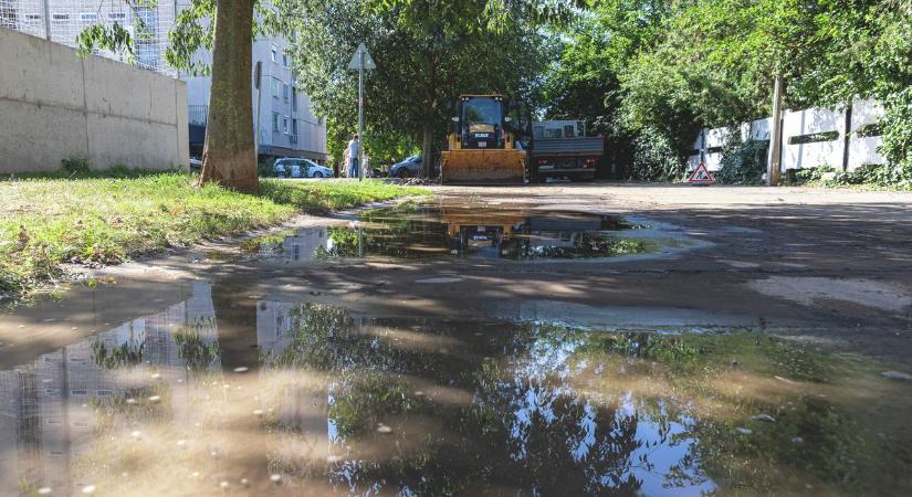 Megrongáltak egy csővezetéket Debrecenben, több mint ezer háztartásban nincs víz!