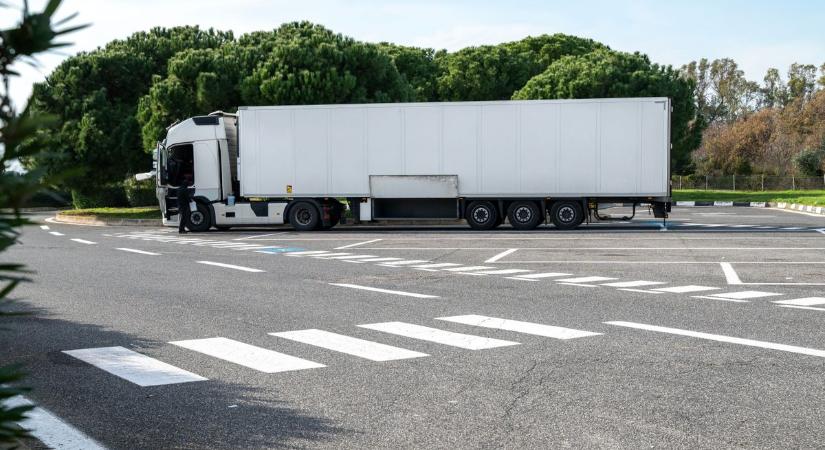 Rejtélyes tragédia: holtan találtak egy magyar kamionost Ausztriában