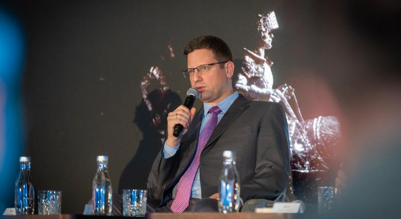 Gulyás Gergely: Dr. Fekete Dávid a győriek jövőjét képviseli a parlamentben