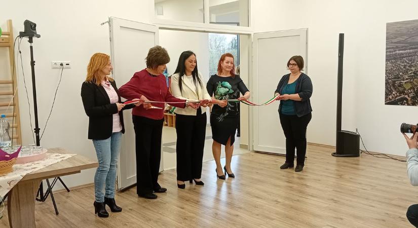 Modern birodalmat kaptak a barcsi ovisok - ez világos üzenet a helyi közösségnek