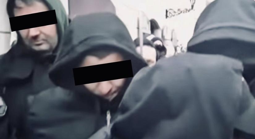 Pintér Bence feljelenti mint bűnszervezetet és kezdeményezi a fekete pufajkások kitiltását Győrből