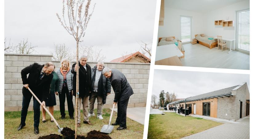 Megnyílt az új támogatott lakhatás Medvén