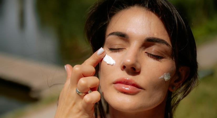 7 szépségápolási szokás, ami segíthet egyenletesebb bőrképet elérni