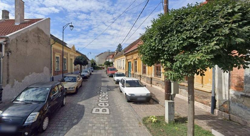 Döntöttek a tatai képviselők: milliós segítség a házfelújításhoz