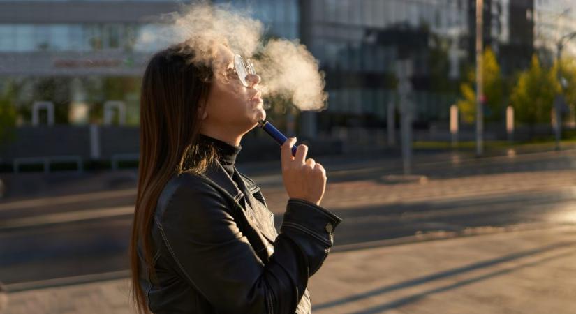 Az e-cigaretta is rákot okoz, állítja egy nagyszabású tanulmány
