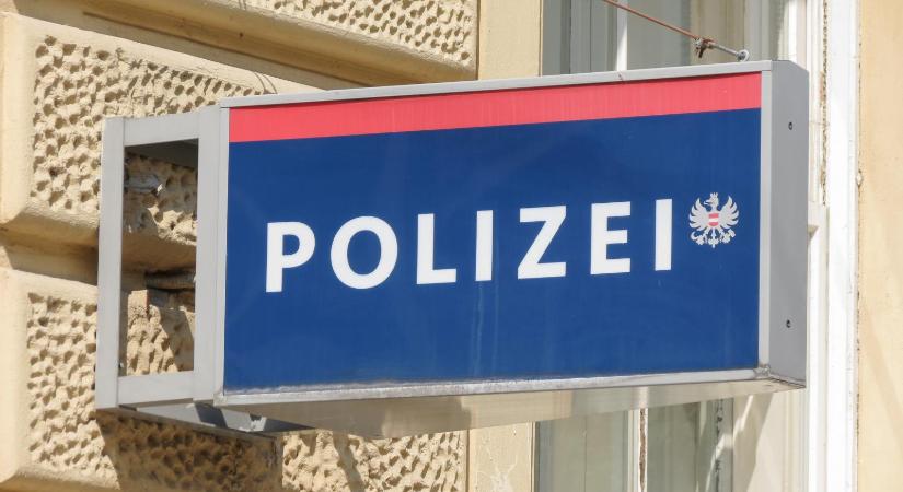 Életét veszítette egy magyar kamionos Ausztriában, miután tűz ütött ki a vezetőfülkében