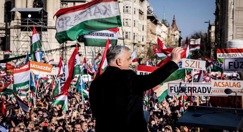 Reagált a rendőrség: mindenkinek joga van véleményt nyilvánítani