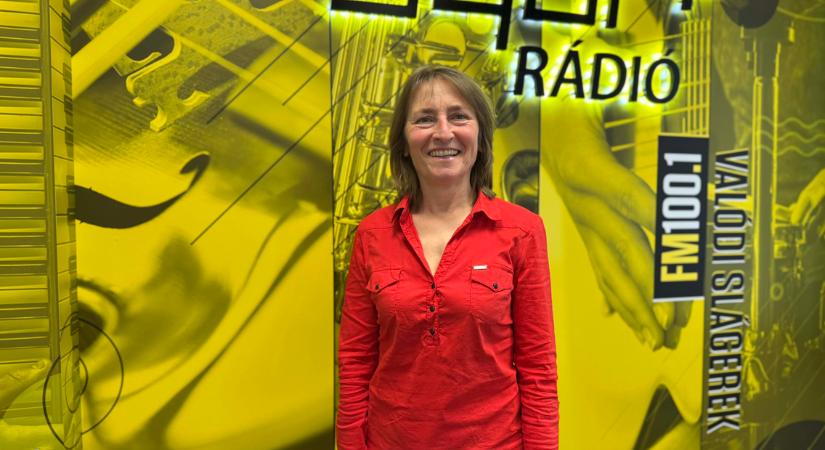 Földingné Nagy Judit idén is futni fog a struccal