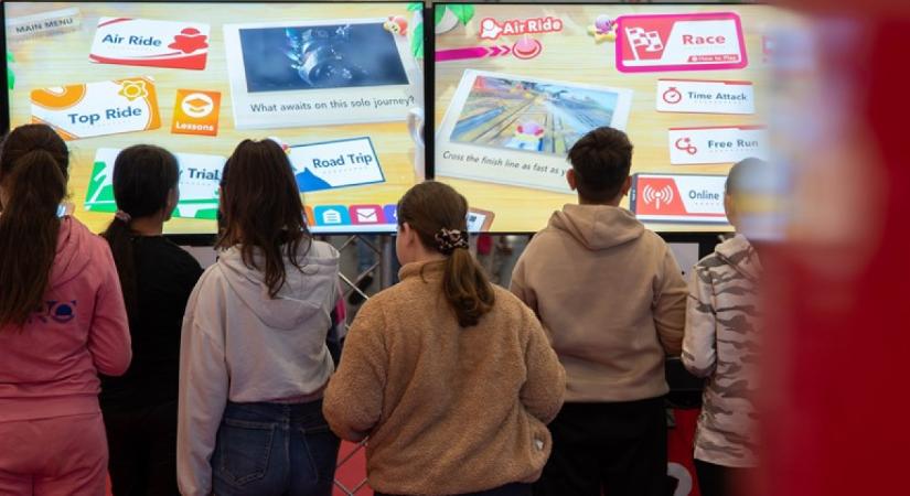 Mindennapi hősök találkoztak kedvenc szuperhőseikkel