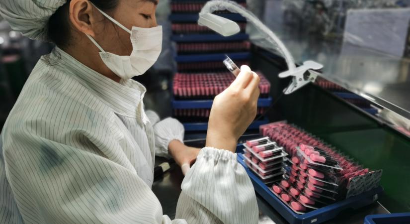 Félelmetes ütemben hódít egy illegális árucikk: a magyar hatóságok is kíméletlen vadászatot indítottak