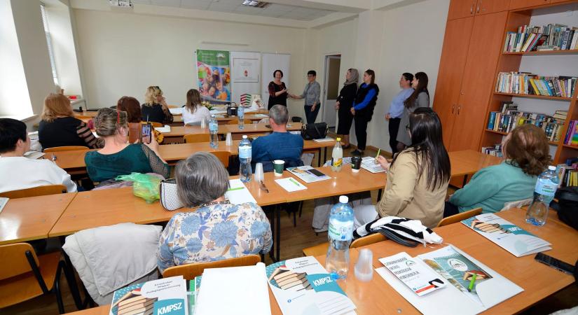 Szórványban oktató pedagógusok kaptak szakmai megerősítést a KMPSZ éves konferenciáján