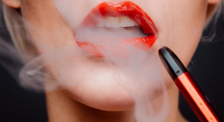 Több mint száz tanulmány támasztja alá, hogy az e-cigarettázás is rákot okozhat