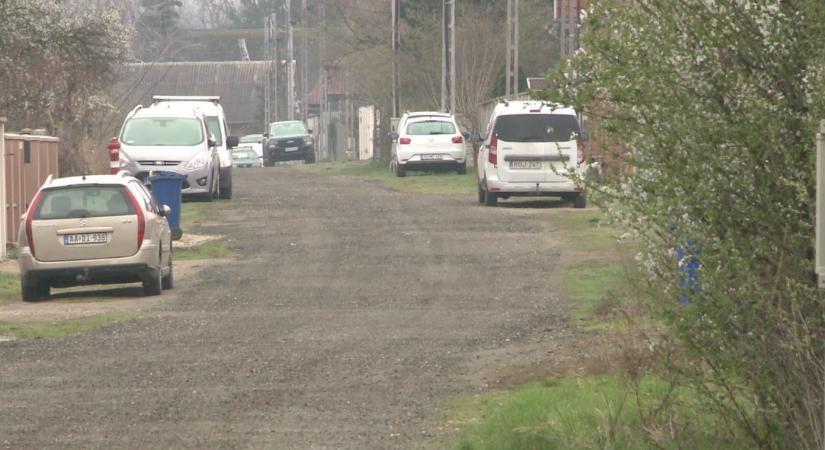Közvilágítást kap két józsai utca, közben élesedik a kampány: visszalépteti-e jelöltjeit a Mi Hazánk? – videóval