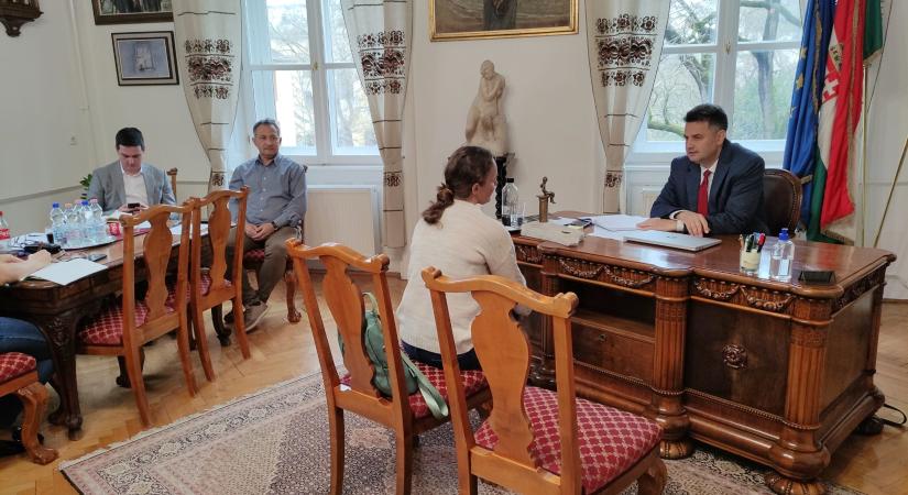 Telekügyben is érdeklődtek a polgármester fogadóóráján