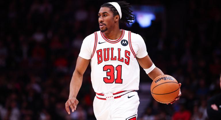 Beleállt a Pride hónapba, nem sokkal később szerződést bontott vele a Chicago Bulls