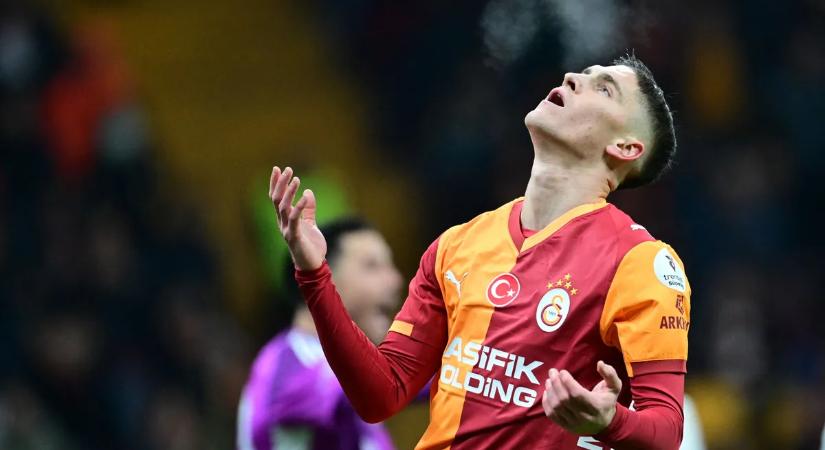 Sokkoló hírt kaptak a szurkolók Sallai Rolandról: megdöbbentő, ami készül