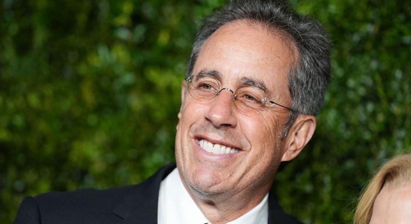 A világ leggazdagabb színésze 950 millió dolláros vagyonon ül – és nem, ő nem Tom Cruise