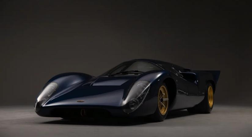 Történelmi újítás jöhet az autóversenyzésben, nagy bejelentést tett a legendás gyártó