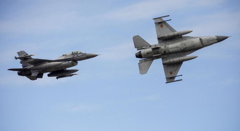 Mi folyik a térségben? Egyenesen a Baltikumba vezényelnek több román vadászgépet