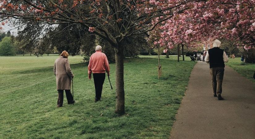 Komor fordulat az időjárásban: eső, szél és akár fagy is jöhet – de már látszik a fordulat!