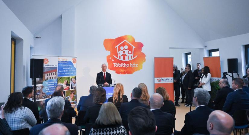 Hatalmas összefogásnak köszönhetően valósult meg az új gyermekhospice ház