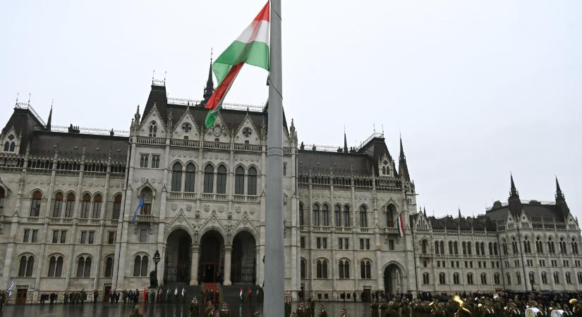50:39-re vezet a Tisza a Závecznél a pártot választók körében