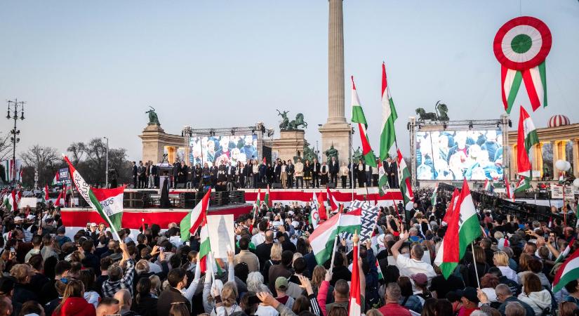 Závecz: 39-31 a teljes népességben, márciusban a Tiszának enyhén nőtt, a Fidesznek valamelyest csökkent a támogatottsága