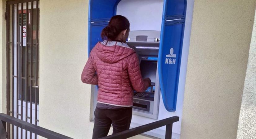 A kis zalai falu lakóinak már nem kell a városba utazni készpénzért – helybe jött az ATM