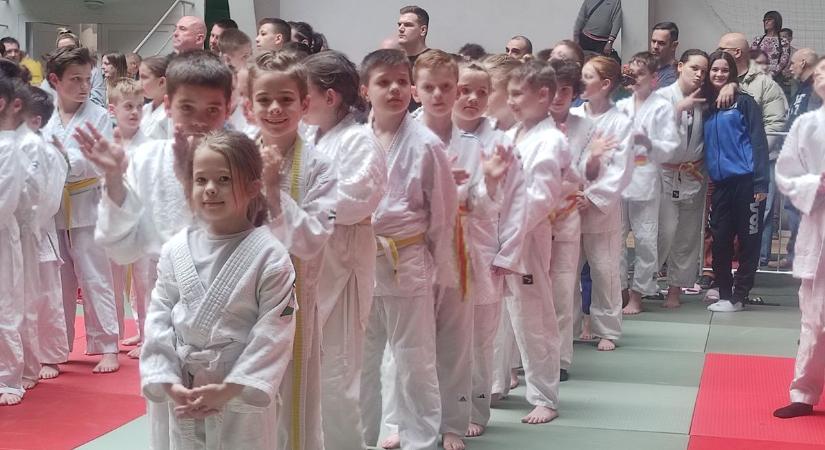 Húsz arany került a somogyi megyeszékhelyre