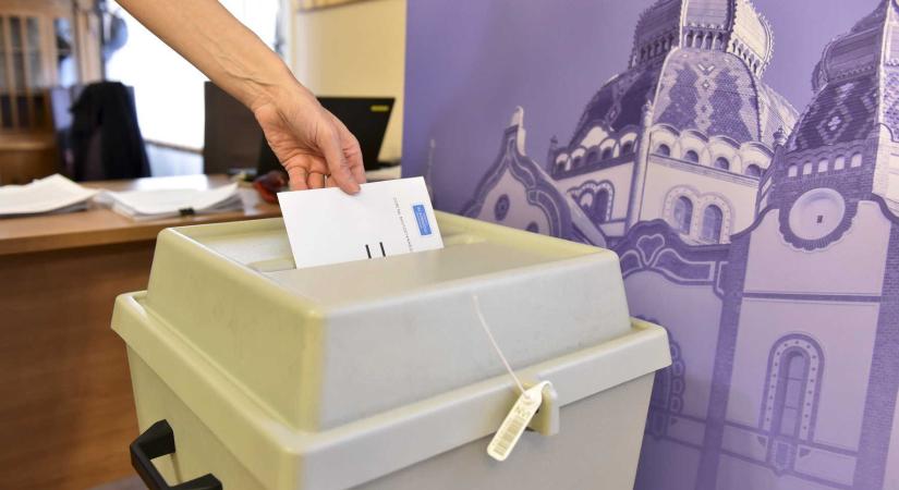 A Vajdaságban szó szerint saját kezükbe vették a levélszavazatok intézését a Fidesz barátai