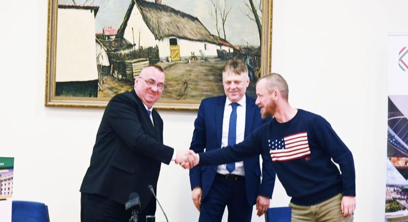 Helyben nevelik ki a jövő tanárait: új korszak indul a pedagógusképzésben Szolnokon