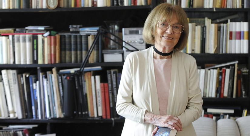 Elhunyt Örkény István özvegye