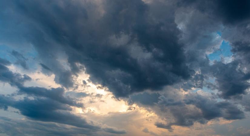 Vihar csap le Magyarországra – ezekre a megyékre már kiadták a riasztást