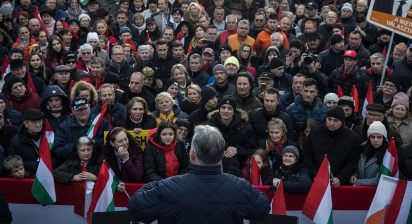 Orbán Viktor kerek-perec megmondta: Magyarországon csak egyetlen módon lehet életben maradni – "Ezt 2010 óta mindenki tudja"