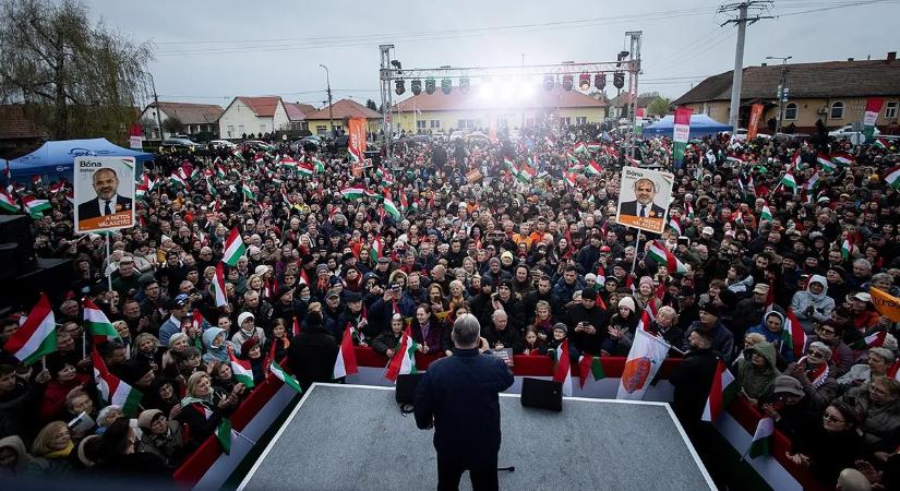 Pataky Attila elképesztő hangulatot csinált Ócsán – videó