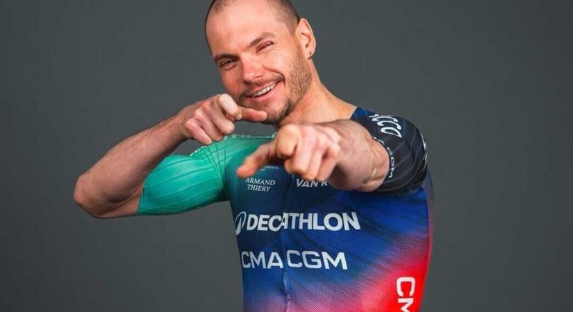 Profi kerékpárosnak áll az olimpiai bajnok biatlonos