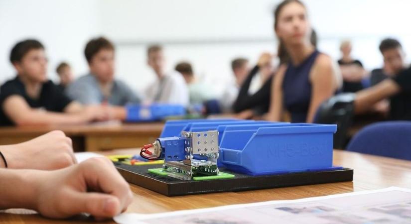 Vámos Zoltán: újabb támogatást kapott a szombathelyi gépészképzés