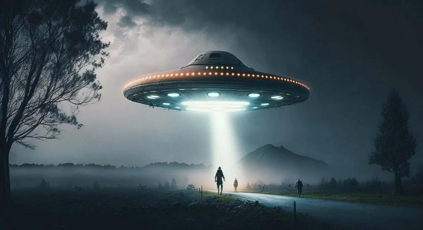„Komoly vizsgálatot igényel” – Hátborzongató UFO tűzgömb szelte át az égboltot