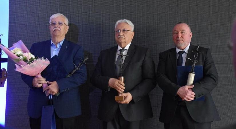 Tiszanána polgármestere kapta az Év Tisza-tavi polgármestere díjat