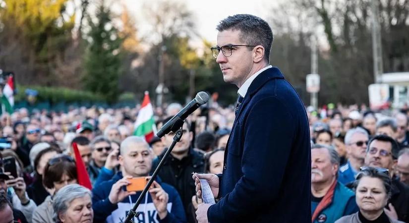 Várpalotán Kocsis Máté személyesen támogatja a jelöltjüket