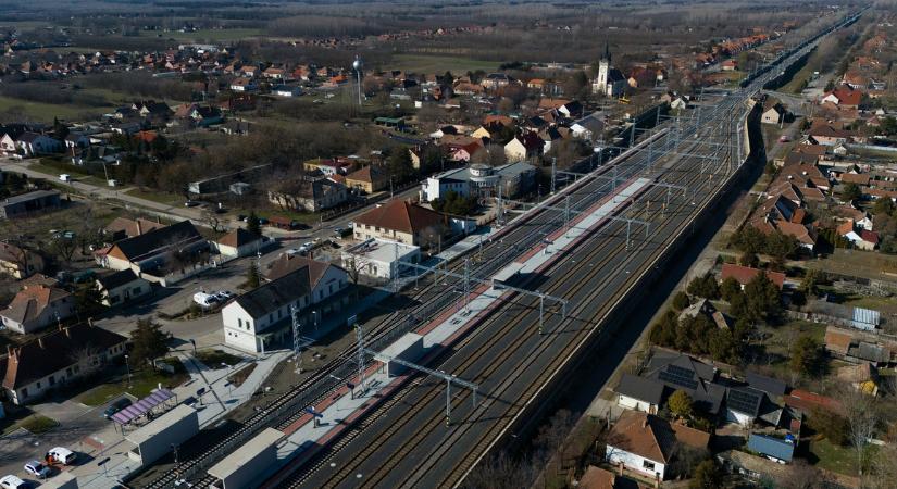 ÉKM: Nincs politikai céldátuma a Budapest–Belgrád vasútvonalon történő személyforgalom indulásának