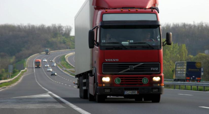 Holtan találtak egy magyar kamionost Ausztriában, a körülményeket rejtély övezi