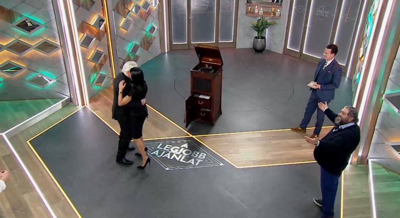 Alföldi Róbert táncra perdíti Eleni Koranit