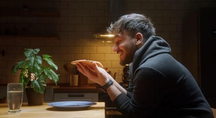 A nyári időszámítás rejtett hatása: komoly következménye vannak a késői vacsoráknak