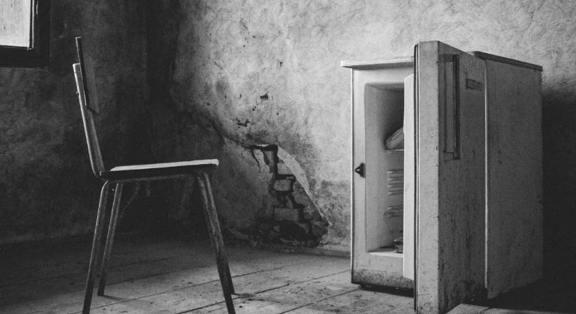 Ismeretlen holttestre bukkant házuk fagyasztójában a szerető