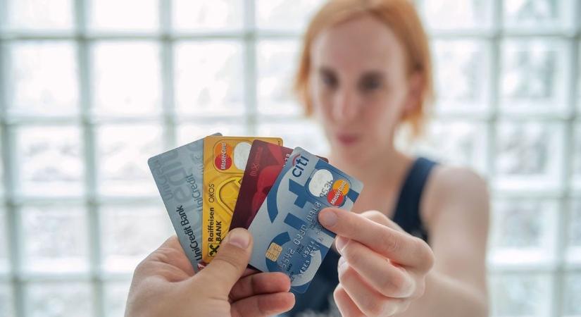 Napokon belül hozzád is ellátogatnak – készítsd elő a bankkártyádat!